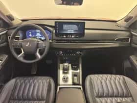 Mitsubishi Outlander (2026) thumbnail 3