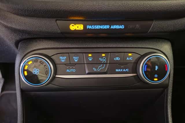 Ford Fiesta (2024) thumbnail 4