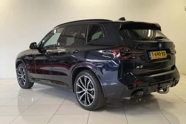 BMW X3 (2023) thumbnail 6