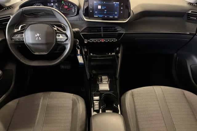 Peugeot 208 (2023) thumbnail 3