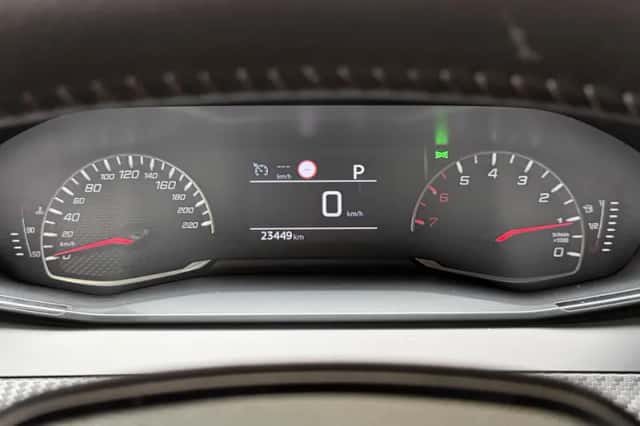 Peugeot 208 (2023) thumbnail 4
