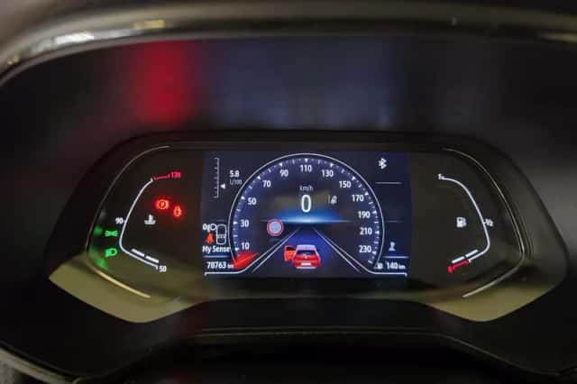 Renault Clio (2022) thumbnail 6