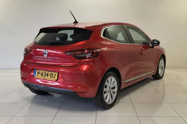 Renault Clio (2022) thumbnail 4