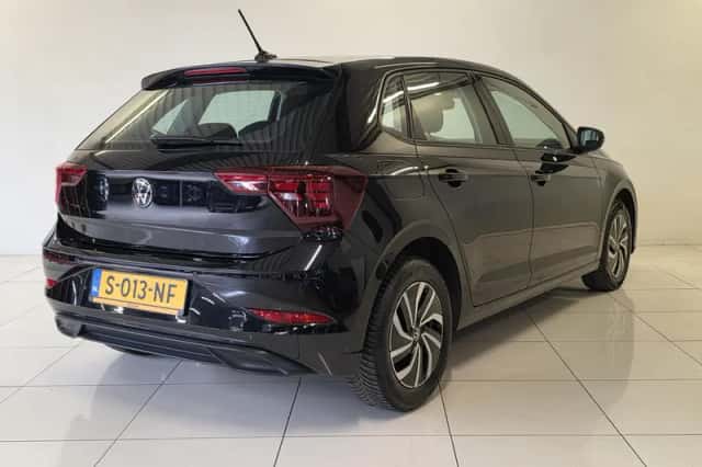Volkswagen Polo (2023) thumbnail 5