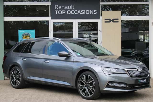 Škoda Superb (2023) thumbnail 4