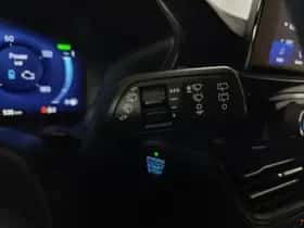 Ford Kuga (2022) thumbnail 35