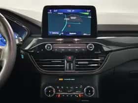 Ford Kuga (2022) thumbnail 10