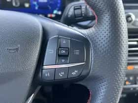 Ford Focus (2021) thumbnail 23