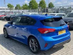 Ford Focus (2021) thumbnail 6