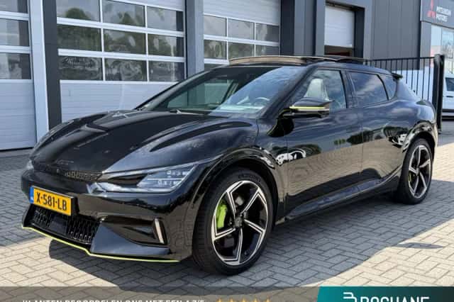 Kia EV6 (2023) thumbnail 1