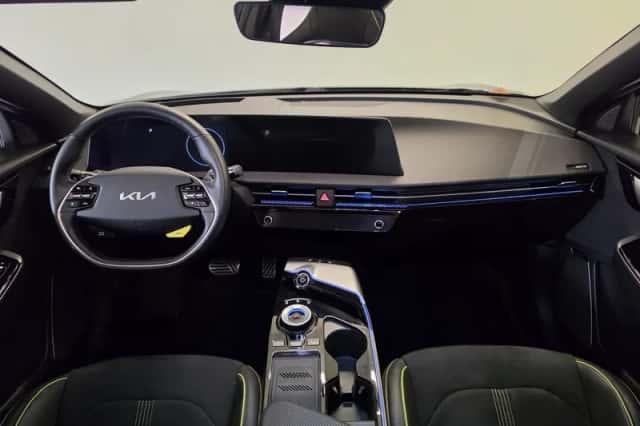 Kia EV6 (2023) thumbnail 6