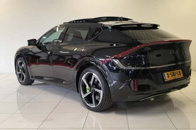 Kia EV6 (2023) thumbnail 6