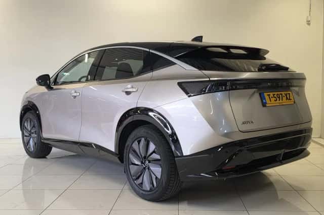 Nissan Ariya (2023) thumbnail 6