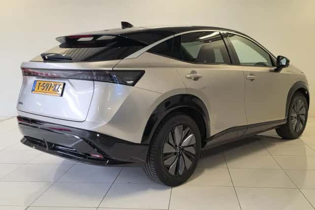 Nissan Ariya (2023) thumbnail 2