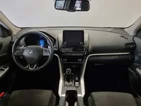 Mitsubishi Eclipse Cross (2024) thumbnail 3