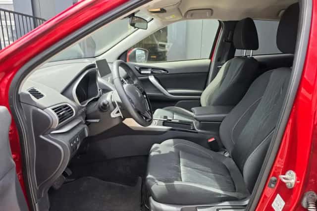 Mitsubishi Eclipse Cross (2018) thumbnail 6