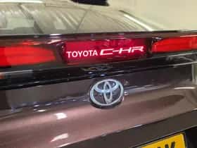 Toyota C-HR (2024) thumbnail 18