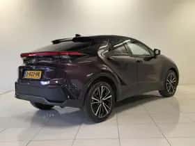 Toyota C-HR (2024) thumbnail 5