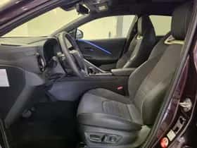 Toyota C-HR (2024) thumbnail 10
