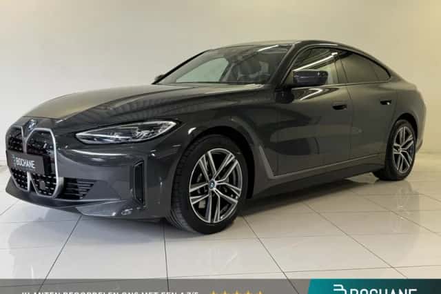 BMW i4 (2022) thumbnail 1