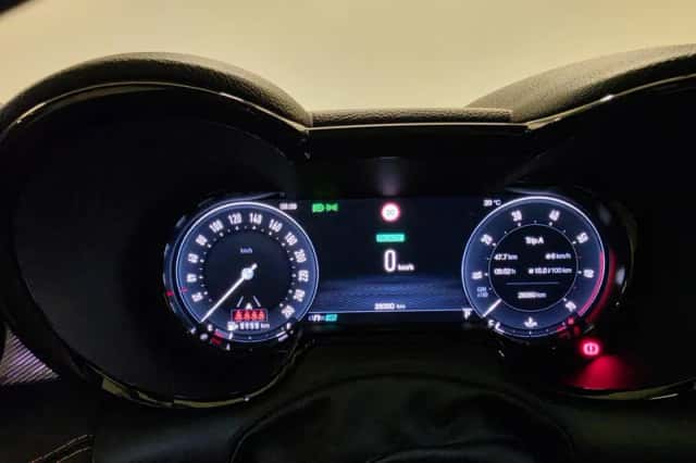 Alfa Romeo Tonale (2024) thumbnail 4