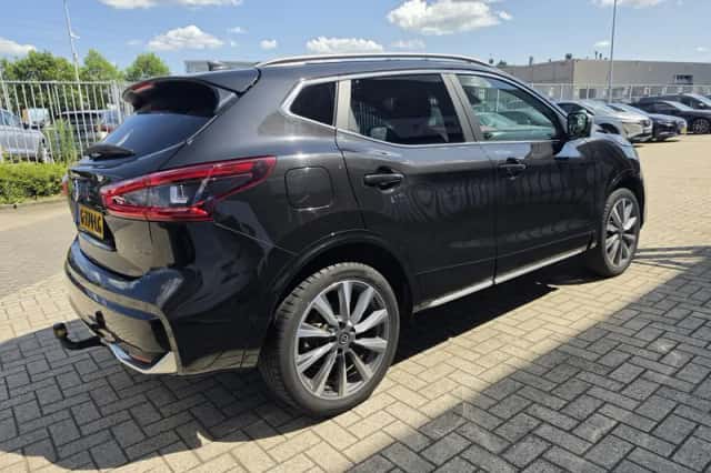Nissan Qashqai (2019) thumbnail 5