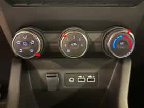 Renault Clio (2024) thumbnail 15