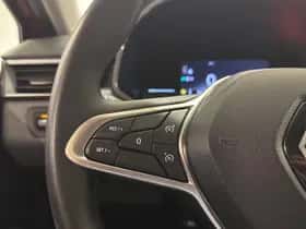 Renault Clio (2024) thumbnail 4