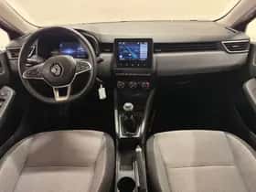Renault Clio (2024) thumbnail 6