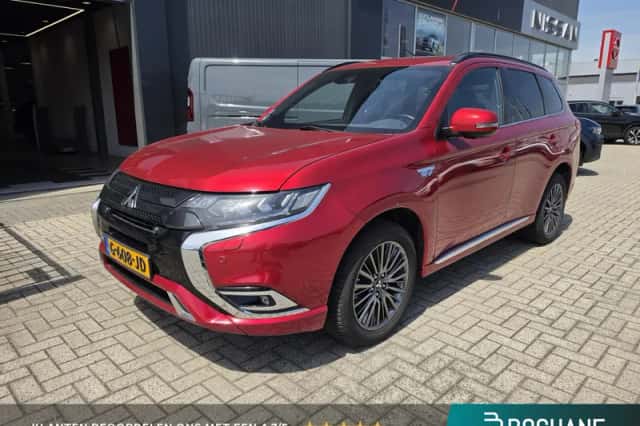 Mitsubishi Outlander (2019) thumbnail 1