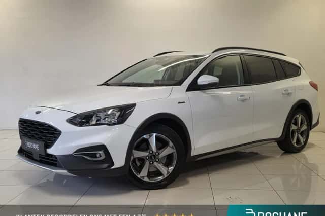 Ford Focus (2020) thumbnail 1