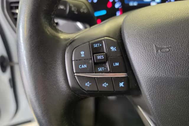 Ford Focus (2020) thumbnail 4