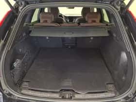 Volvo XC60 (2021) thumbnail 12