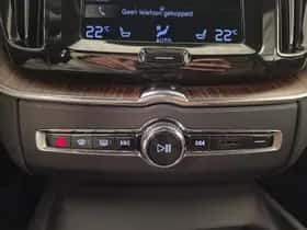 Volvo XC60 (2021) thumbnail 15