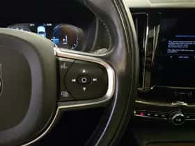 Volvo XC60 (2021) thumbnail 26