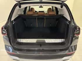 BMW X3 (2021) thumbnail 9