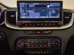 Kia Ceed Sportswagon (2023) thumbnail 9