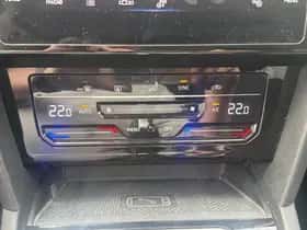Volkswagen Passat (2023) thumbnail 13