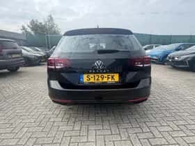 Volkswagen Passat (2023) thumbnail 22