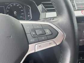 Volkswagen Passat (2023) thumbnail 25