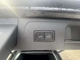 Volkswagen Passat (2023) thumbnail 26