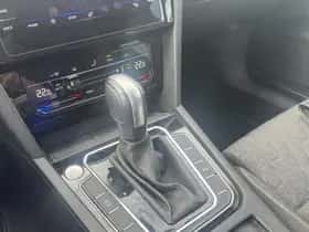 Volkswagen Passat (2023) thumbnail 27