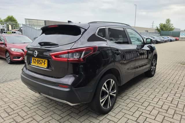 Nissan Qashqai (2018) thumbnail 5