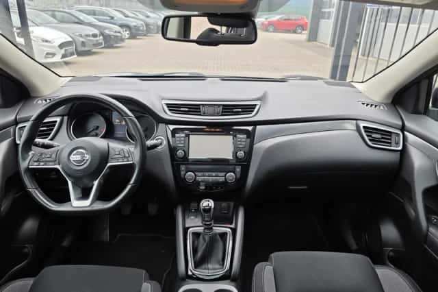 Nissan Qashqai (2018) thumbnail 6