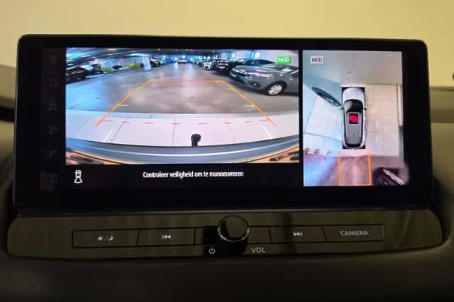 Nissan Qashqai (2023) thumbnail 3