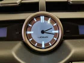 Lexus NX (2015) thumbnail 36