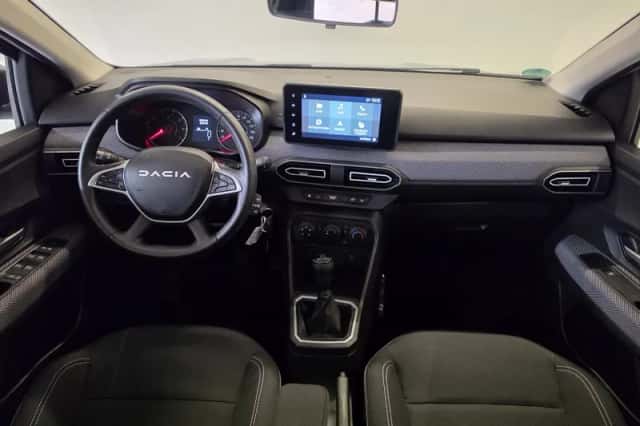 Dacia Jogger (2024) thumbnail 3