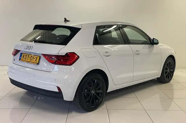 Audi A1 (2025) thumbnail 2