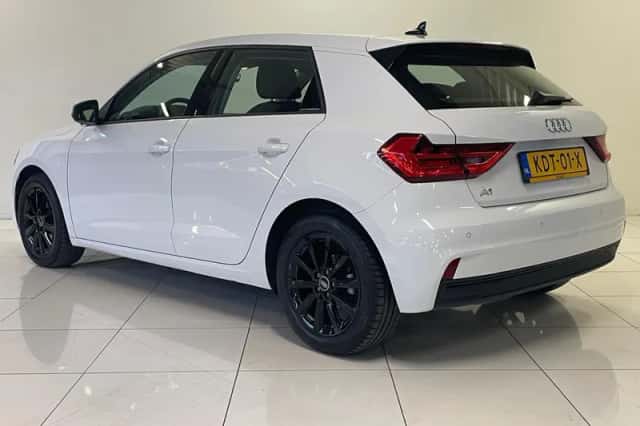 Audi A1 (2025) thumbnail 6