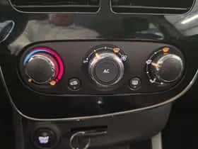 Renault Clio (2013) thumbnail 2